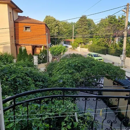 Residence, Free Parking, Pets Friendly וארנה